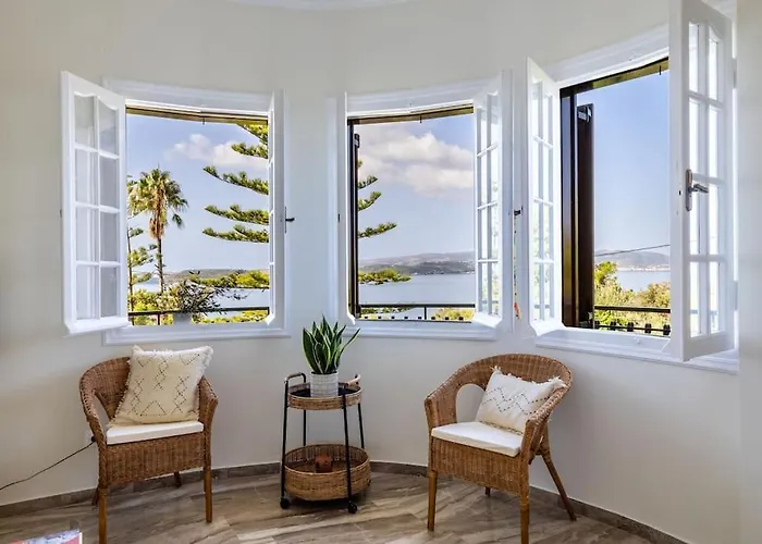 Théa Lassi 2 Bedroom Apartment, First Floor * Argostoli (Kefalonia)
