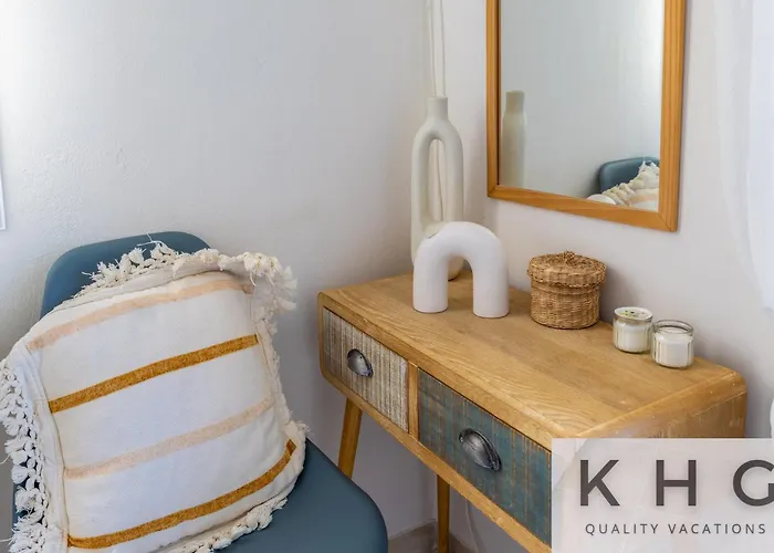 Théa Lassi 2 Bedroom Apartment, First Floor Argostoli (Kefalonia)