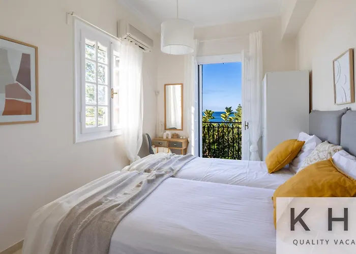 Appartamento Théa Lassi 2 Bedroom Apartment, First Floor *